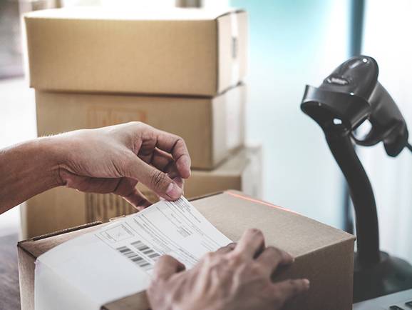 Verwaltung von Produktinformationen durch PIM | © Freedomz - stock.adobe.com